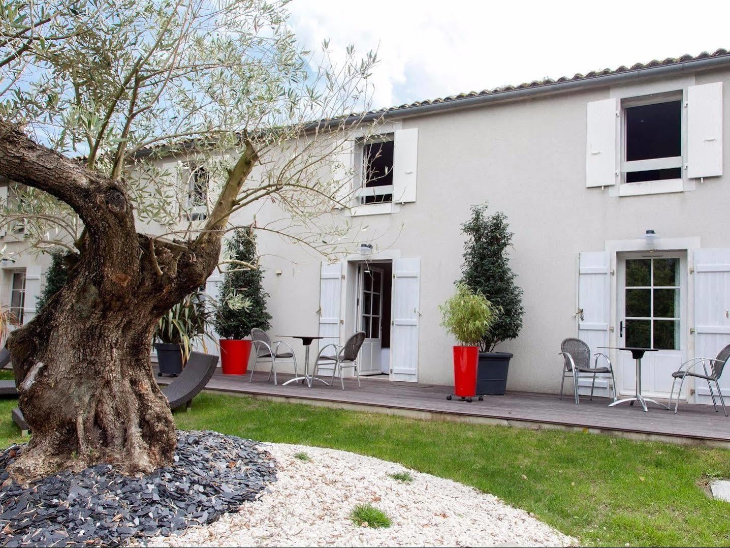 Logis Auberge De La Riviere Les Velluire-sur-Vendee Exterior photo